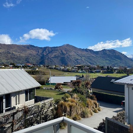 Stunning Bob Lee Place Villa Wanaka Bagian luar foto