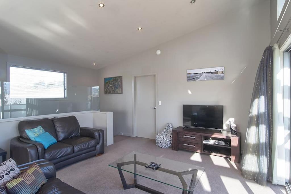Stunning Bob Lee Place Villa Wanaka Bagian luar foto