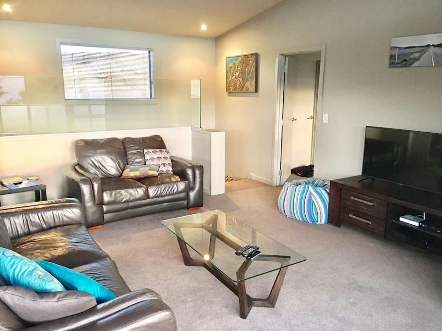 Stunning Bob Lee Place Villa Wanaka Bagian luar foto
